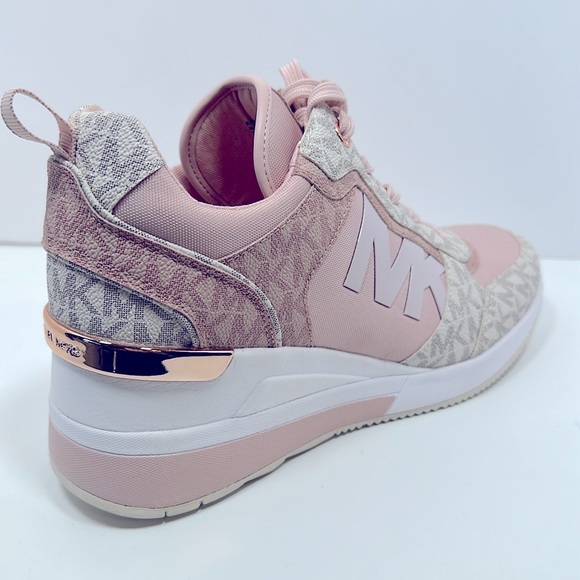 NIB Michael Kors Wilma Trainer Sneaker Sz 9, Pink - Picture 3 of 14
